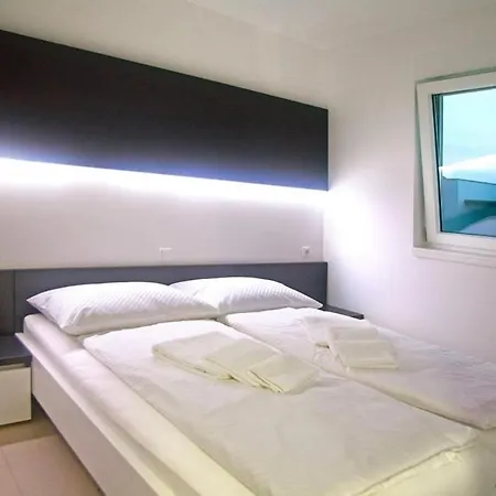 Daska Apartment Njivice